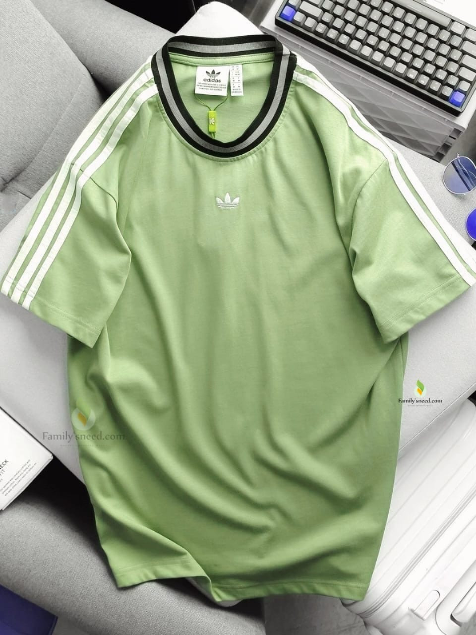 Men's premium Sports t-shirt.