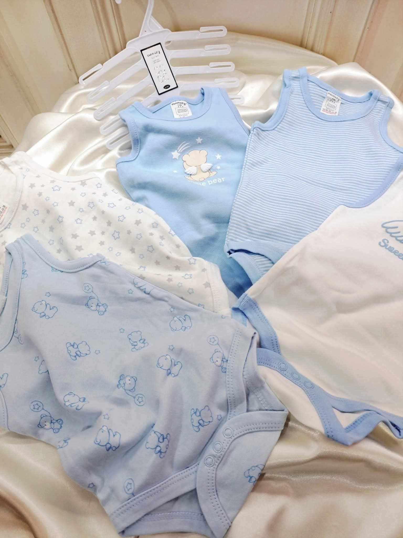 বেবি কিপার ৫ পিসের কম্বো,কালার চুজ করার অপশন নেই,এড্রেসের সাথে বেবির বয়স এবং জেন্ডার লিখে দিন। প্রতি কালারের এক পিস করে ৫ পিসের সেট মিলিয়ে দিব ইনশাল্লাহ৷